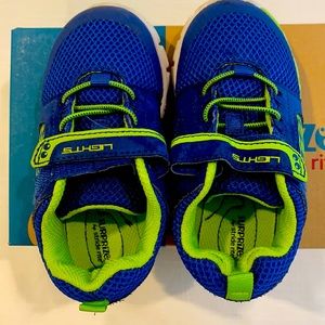 Surprise by stride rite toddler light up shoes